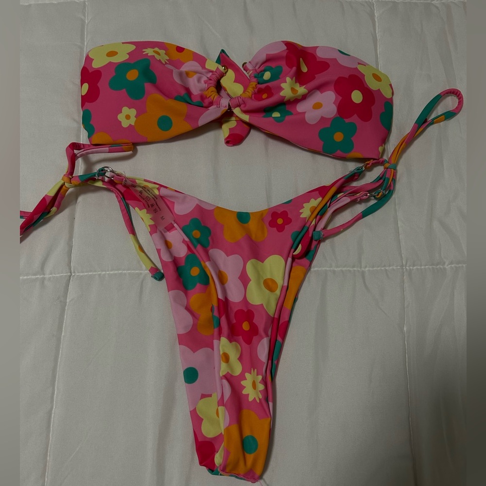 Ditsy Floral Print Ring Linked Bandeau Bikini Swimsuit